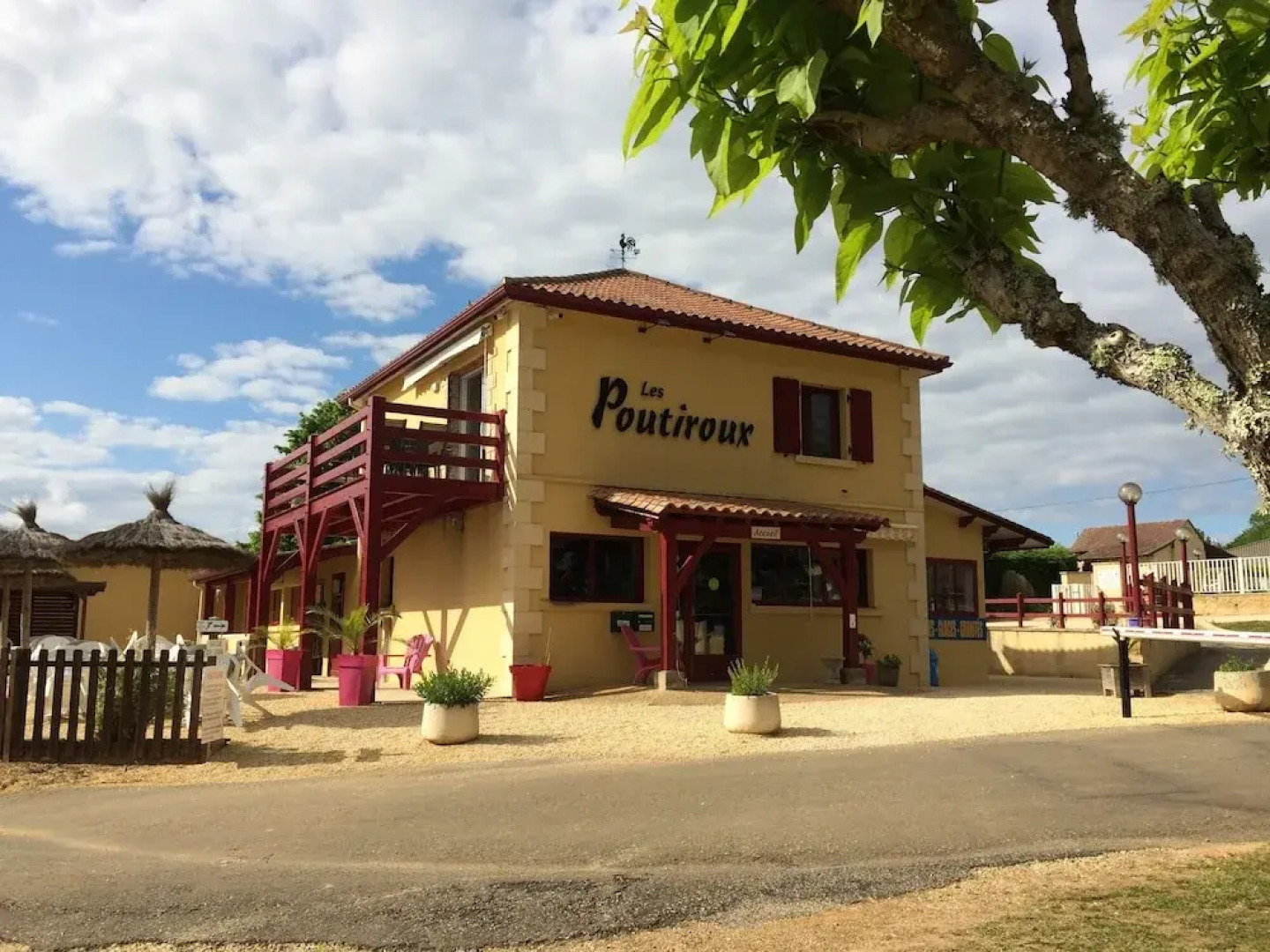 Camping LesPoutiroux - Tithome