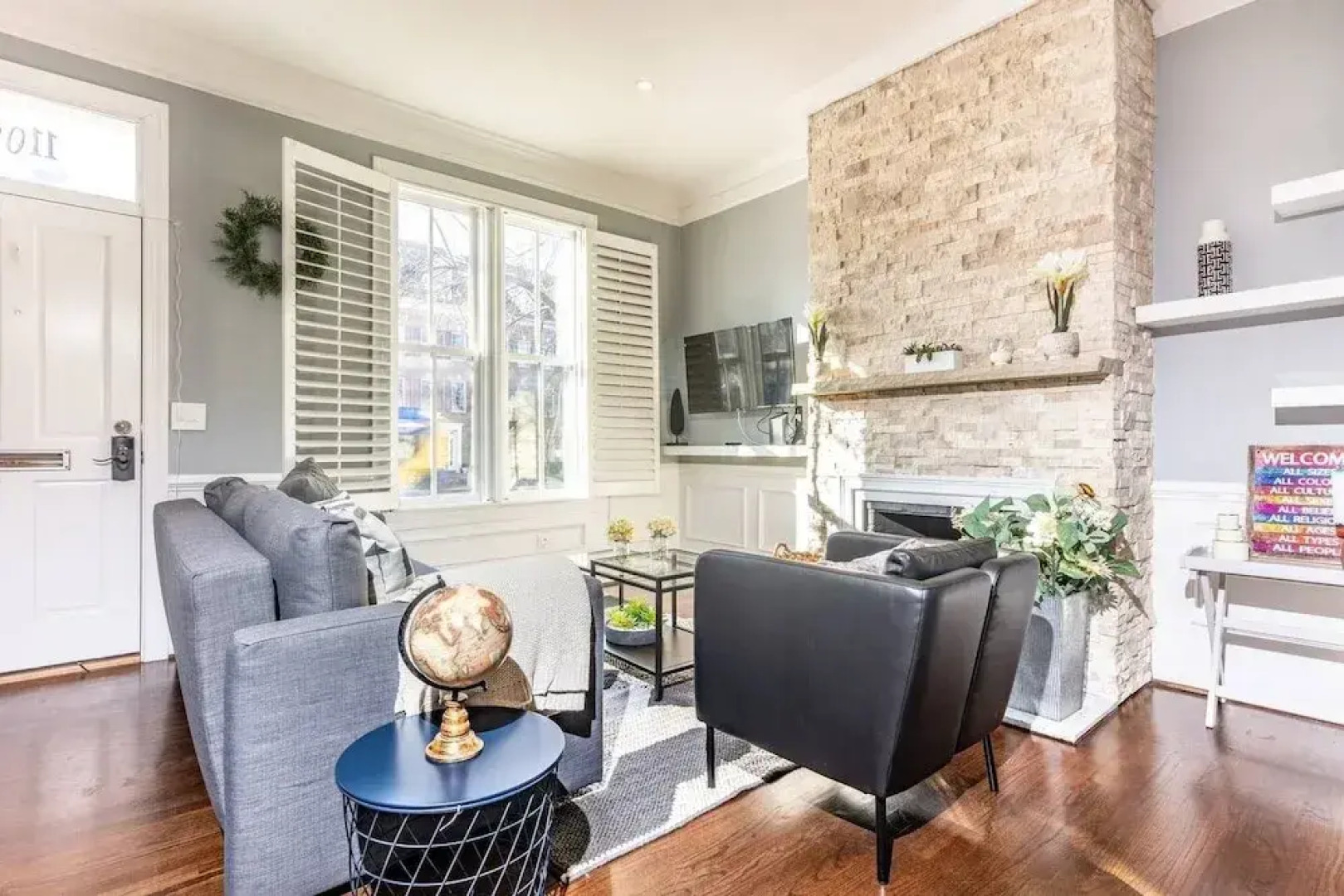 Astonishing Old Town Colonial Home w/parking by CozySuites