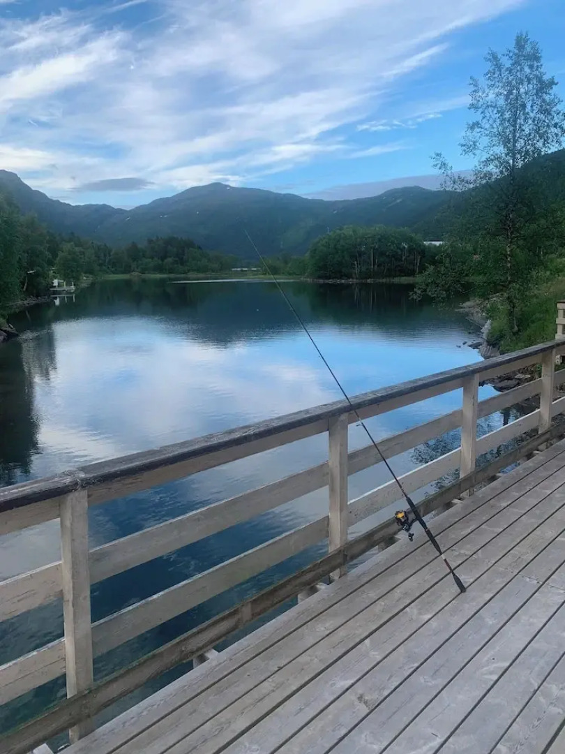 The house on the lake
