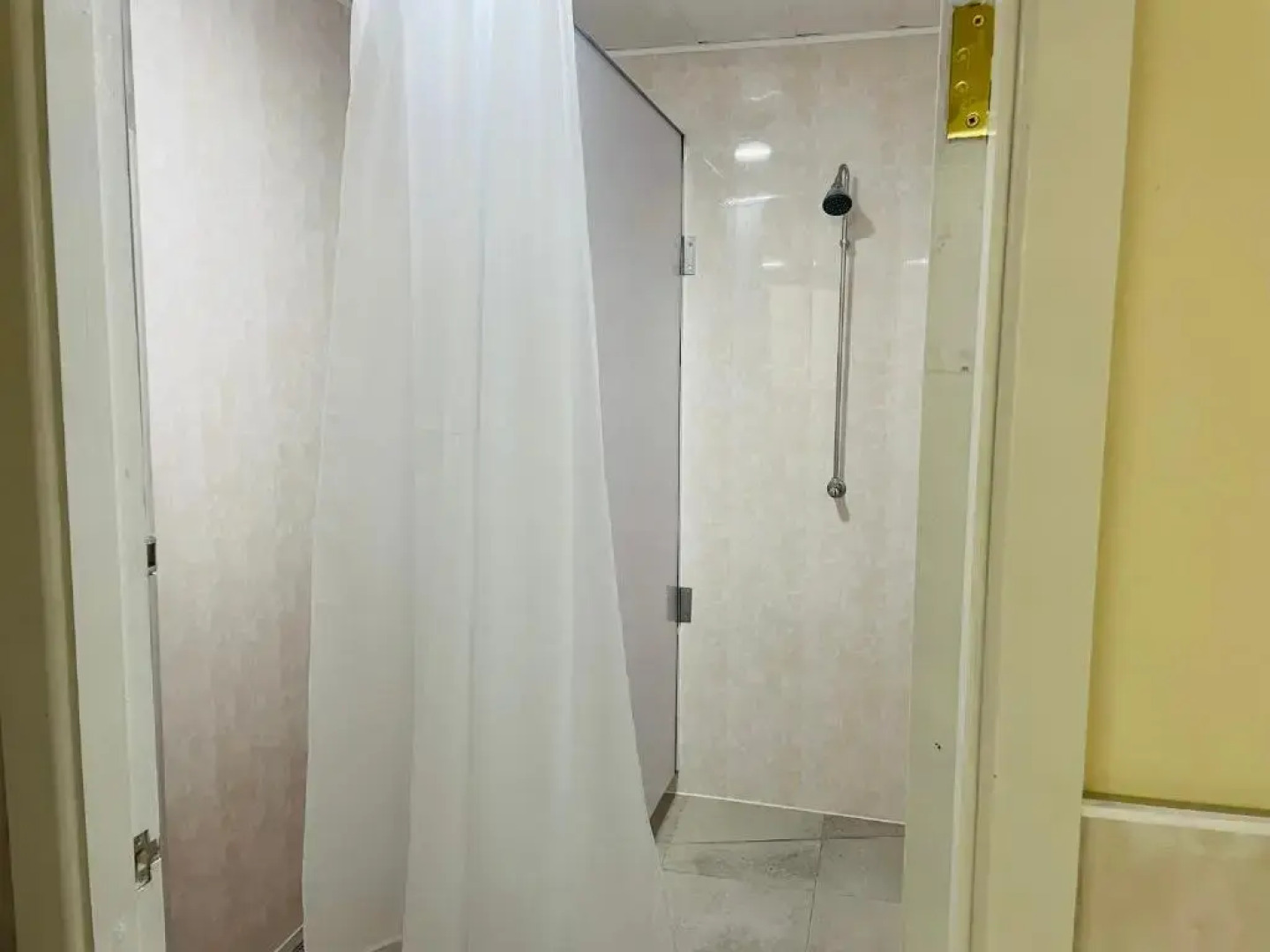 Greenway & Copper Coast Hostel