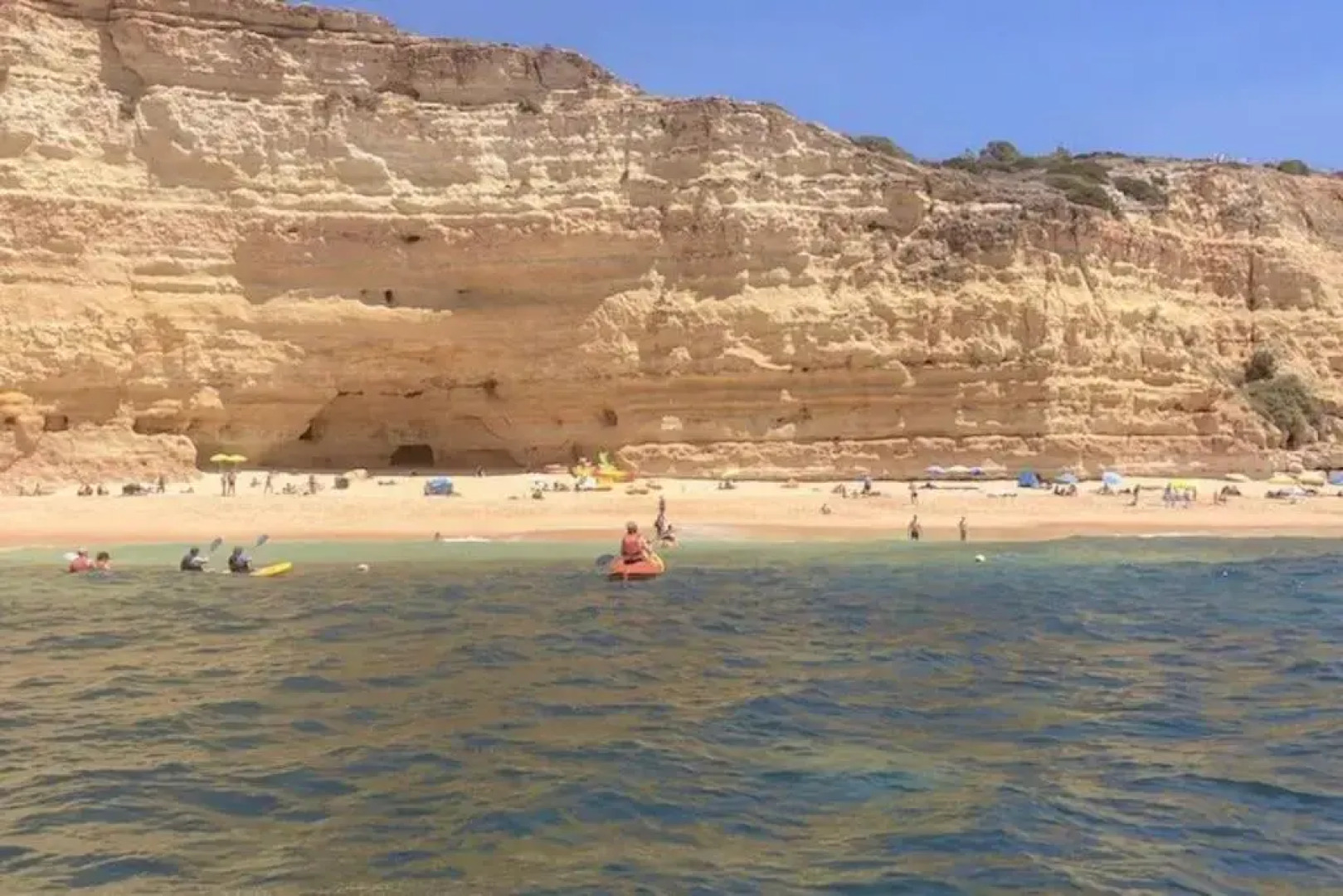 Lovely 1 bedroom beach house