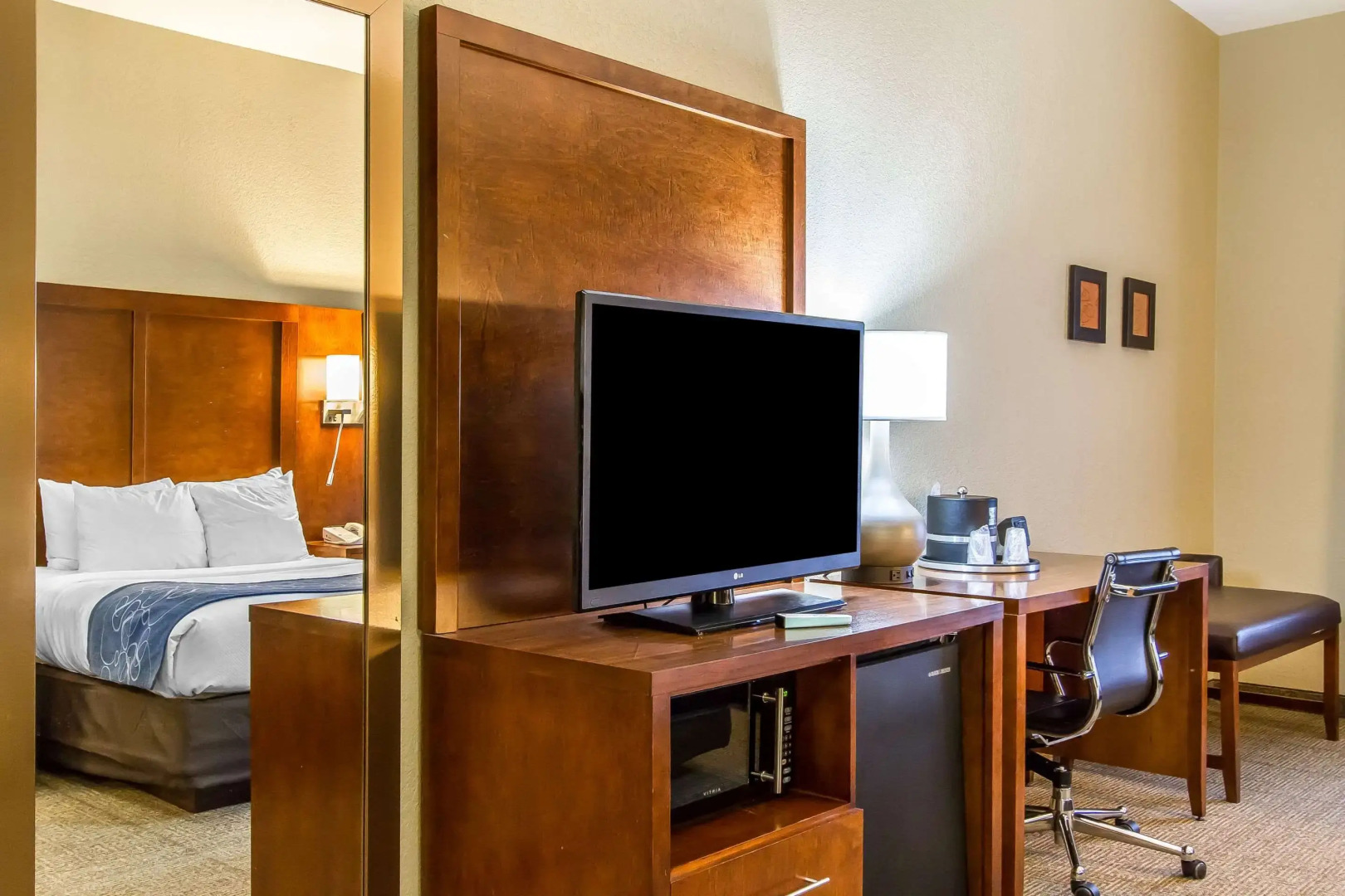 Comfort Suites Mattoon East