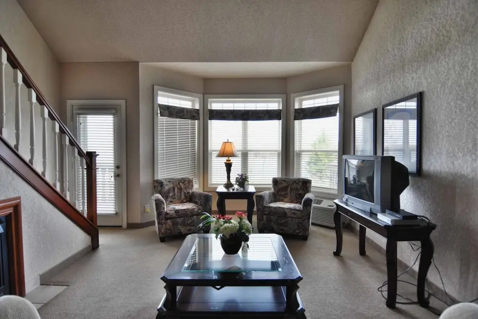 Unit 302 2 BD/ 2 BA Condo