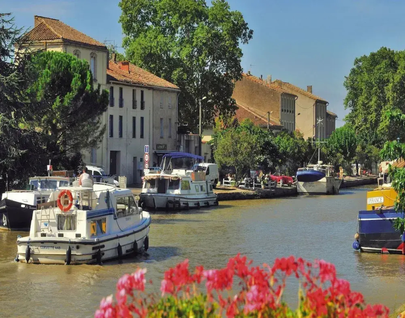 Apartment in Azille Near Lac de Jouarres