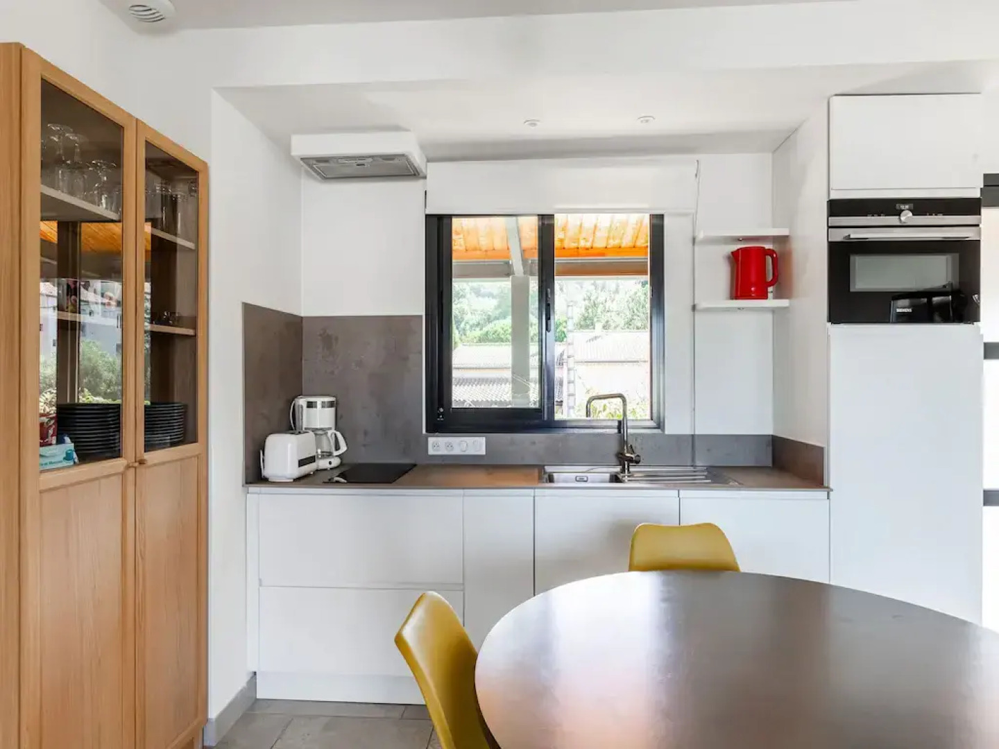 Attractive Holiday Home in Malaucène With Terrace