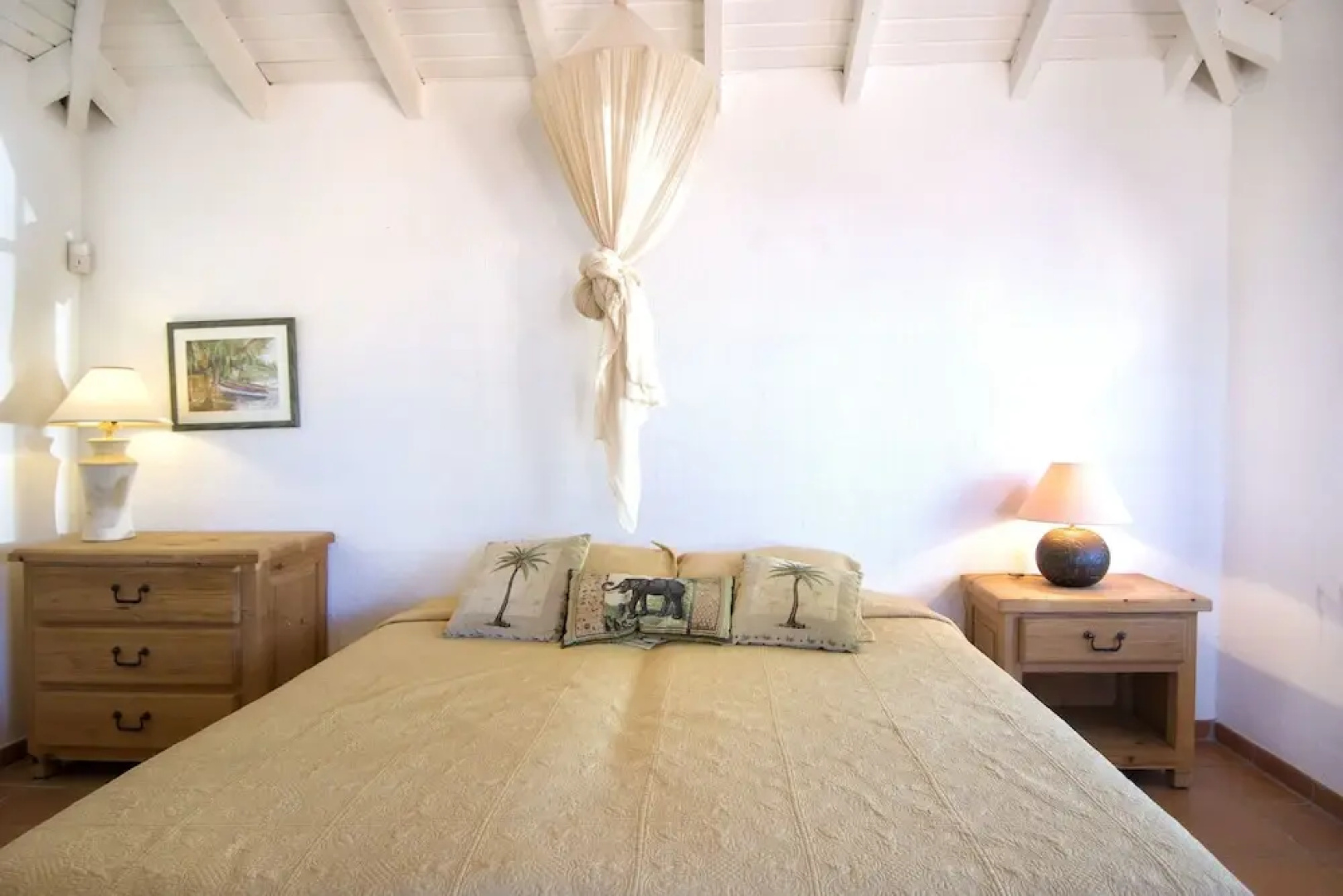 Villa Coralita 4 Br villa by RedAwning