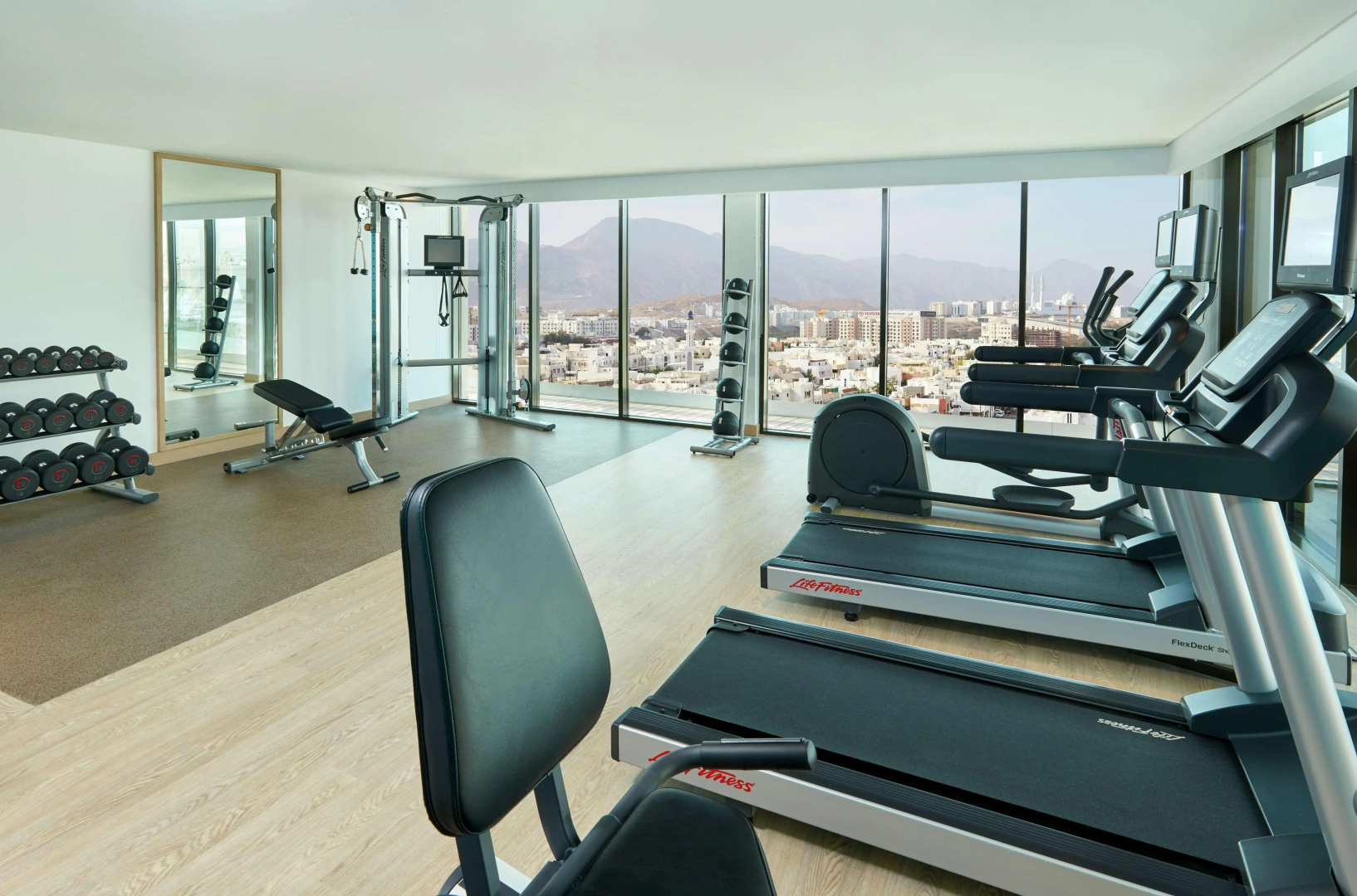 Отель Hilton Garden Inn Muscat Al Khuwair