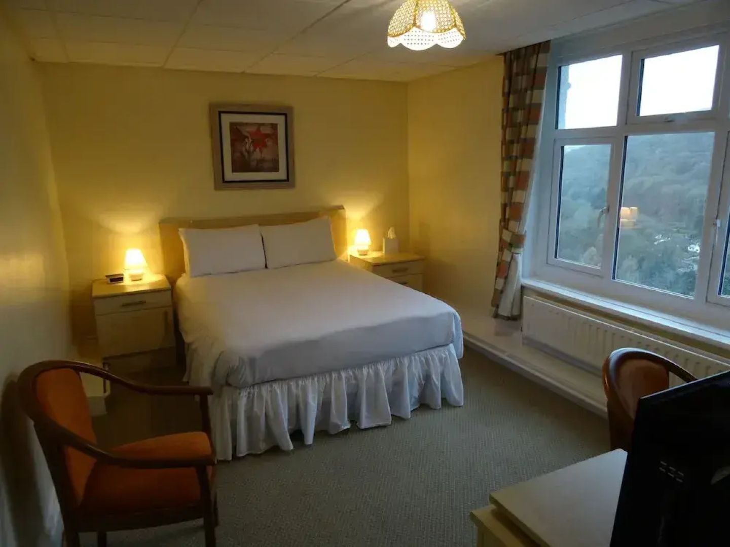 Longmynd Hotel