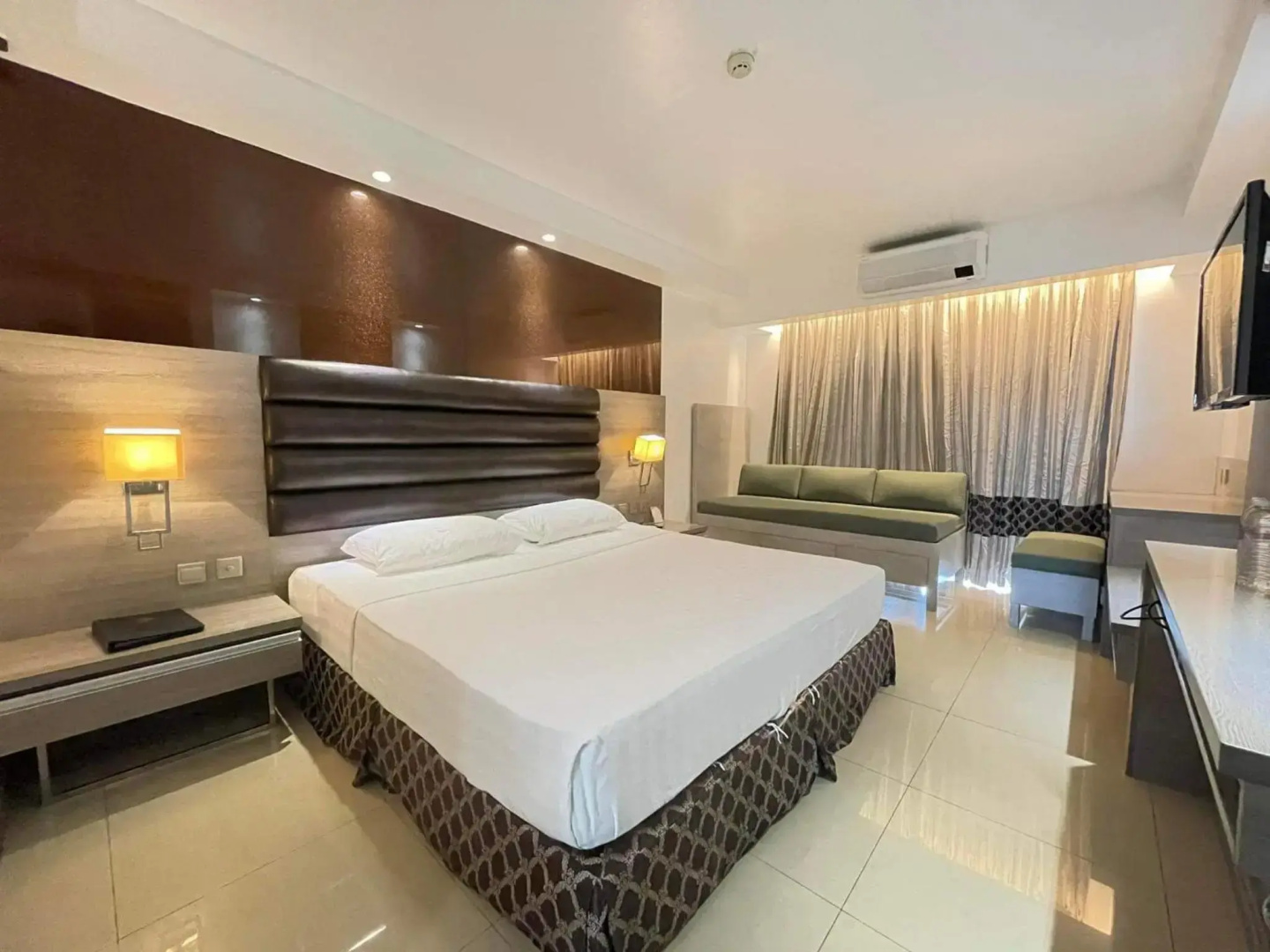 Prime Asia Hotel