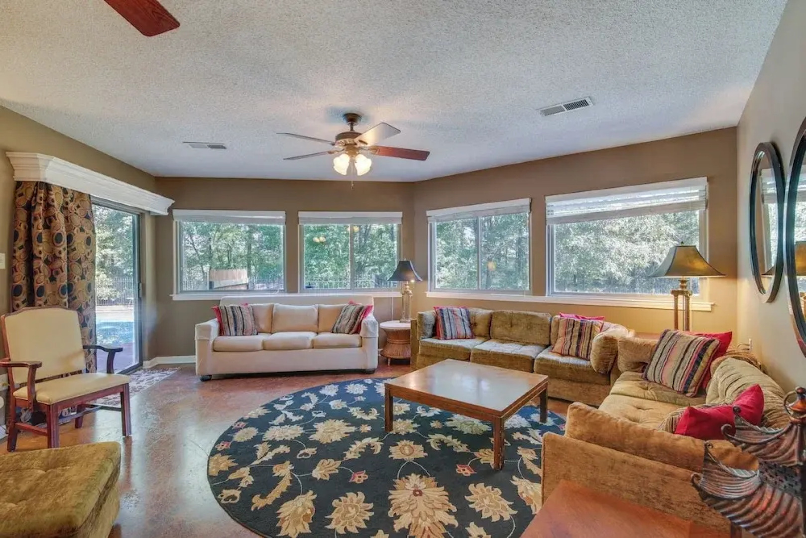 18 Mi to Dtwn Memphis: Oasis on 8 Acres!