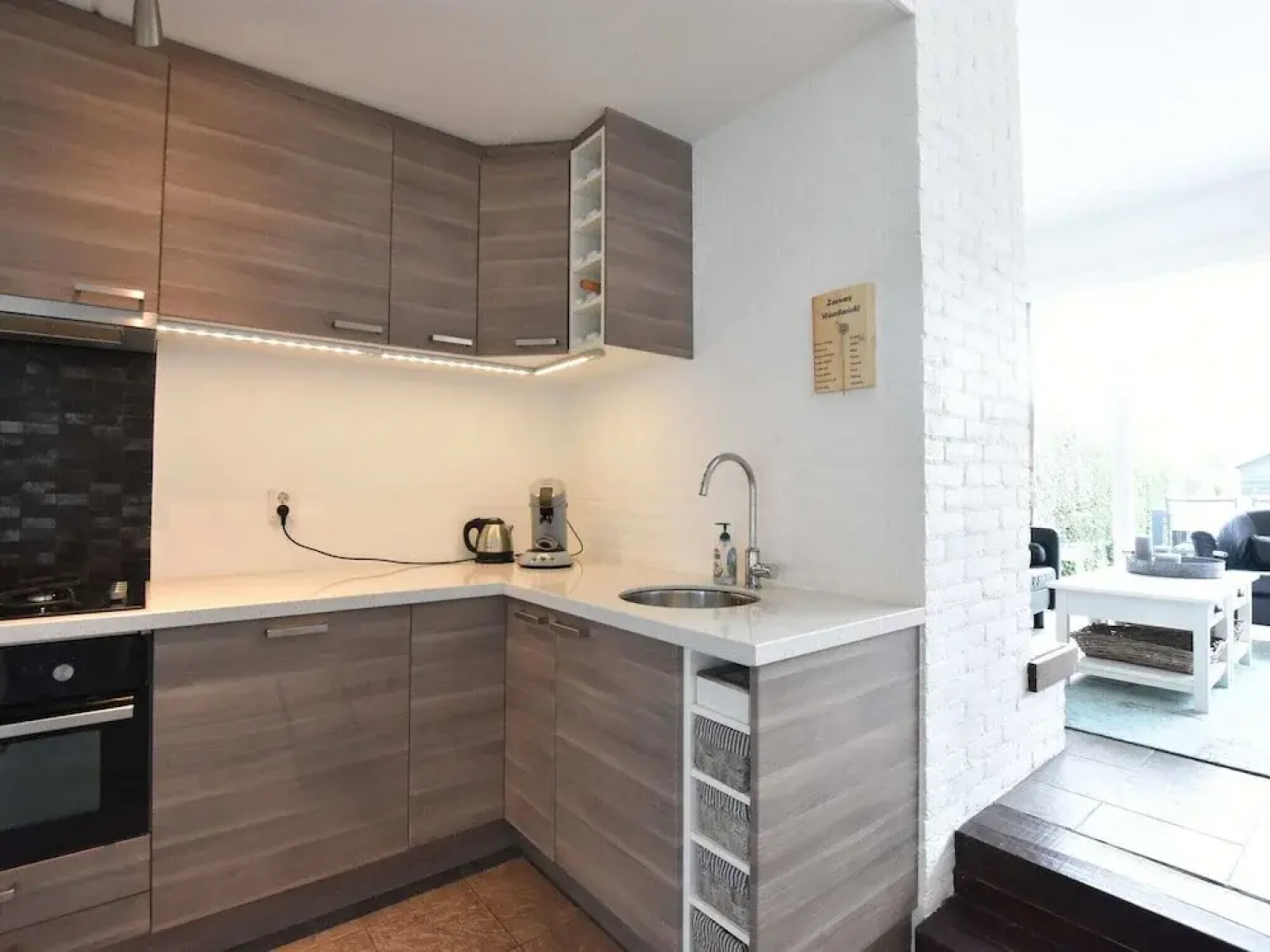 Modern Holiday Home in Nieuwvliet with Garden