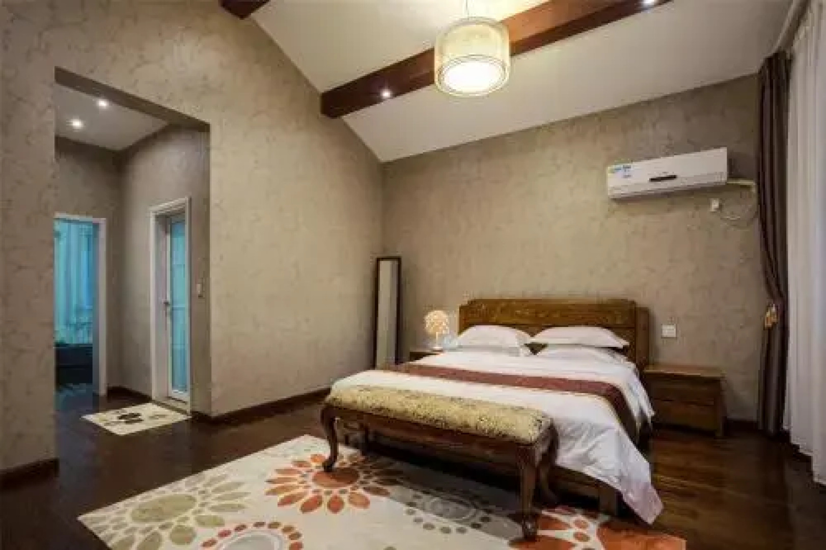 Linxi Bieyuan Hotel