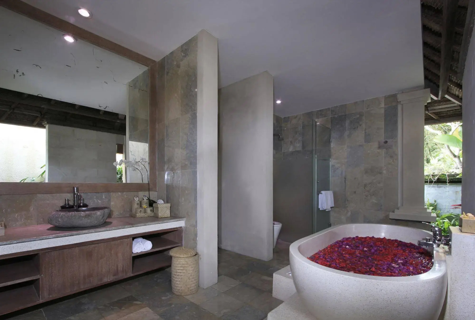 Отель The Kanjeng Resort Ubud