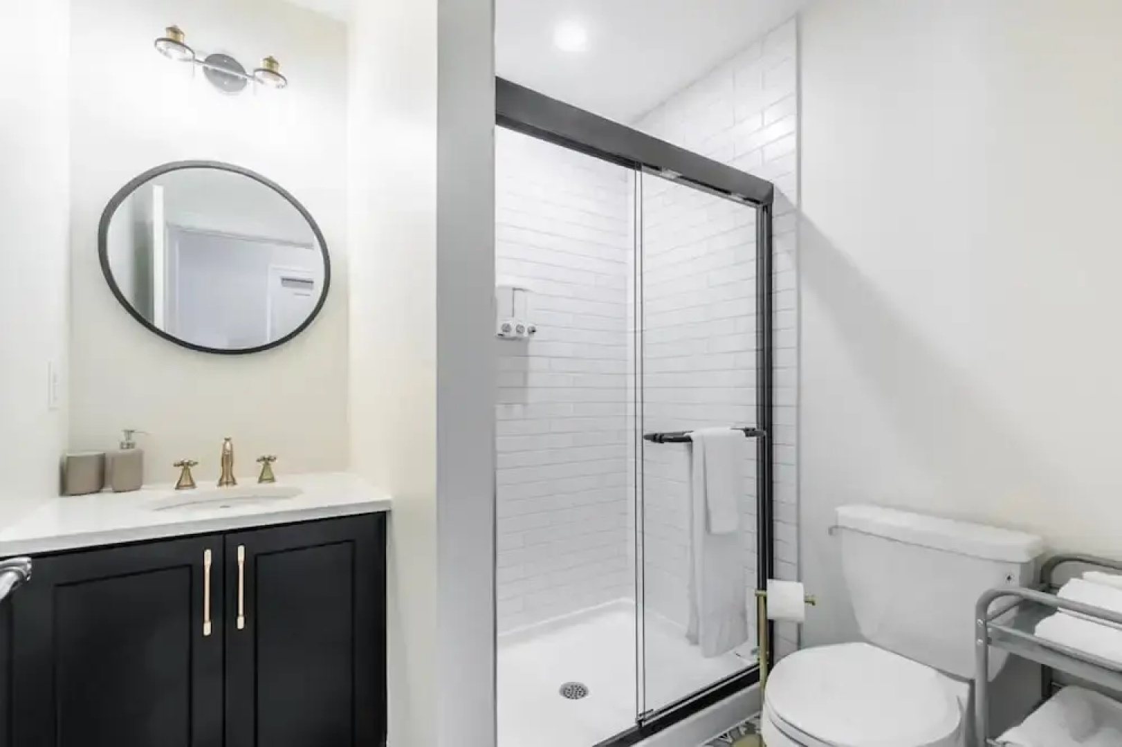 Iconic Rideau 1Bd Unit Balcony Free Parking 2