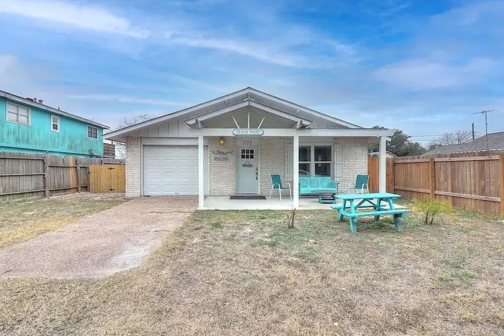 Mermaid's Landing 2 Bedroom Cottage by RedAwning