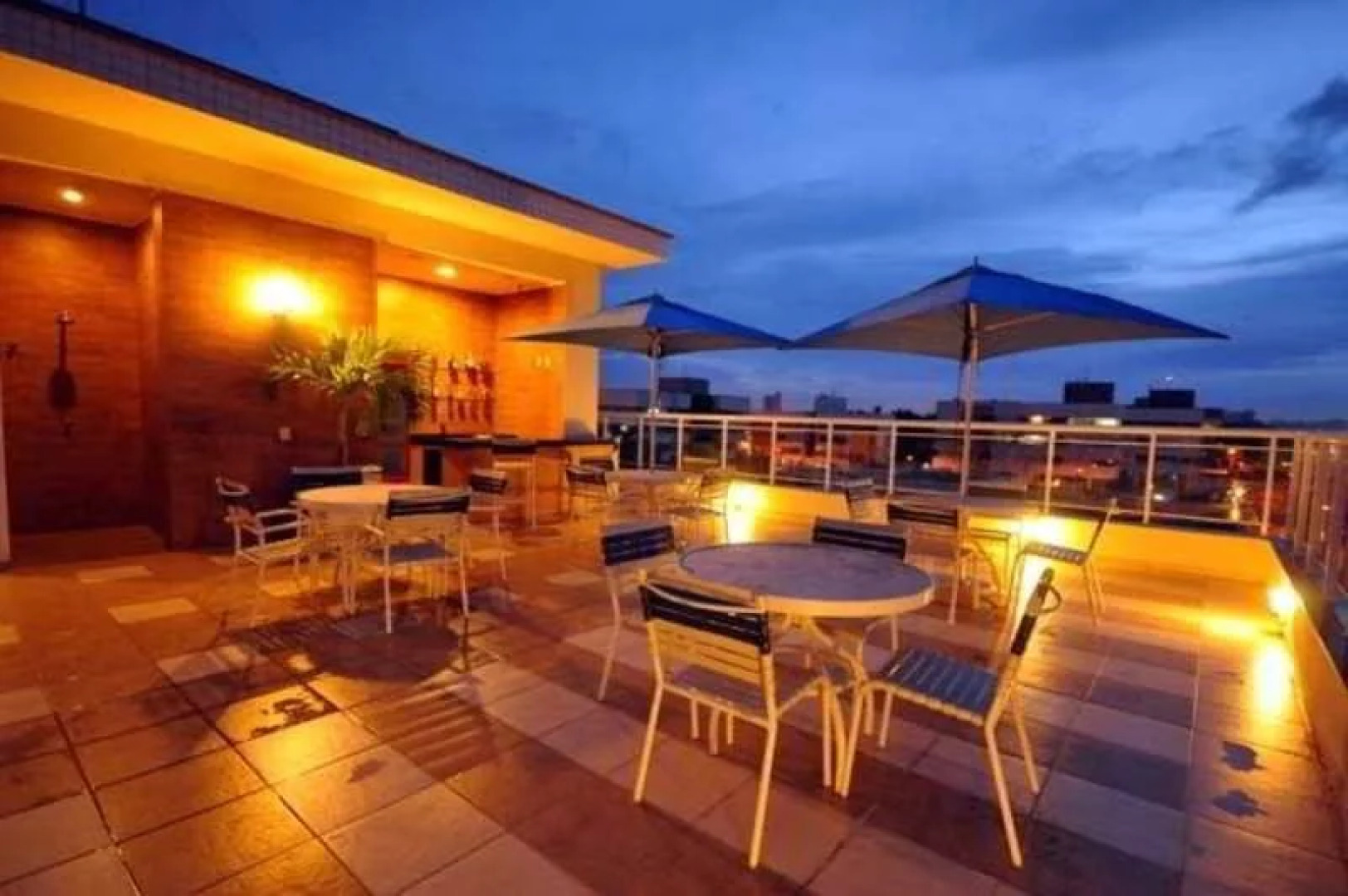 L'Authentique Cristal Hotel