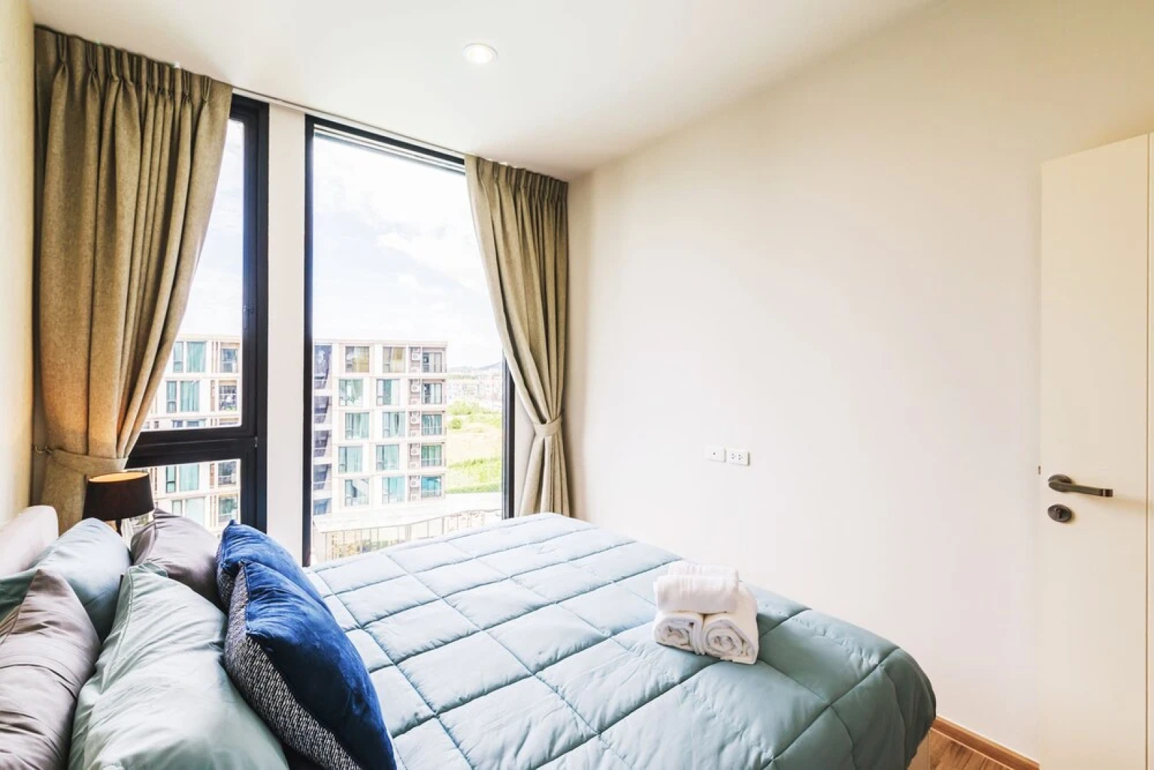 Favstay - The Base Uptown Phuket