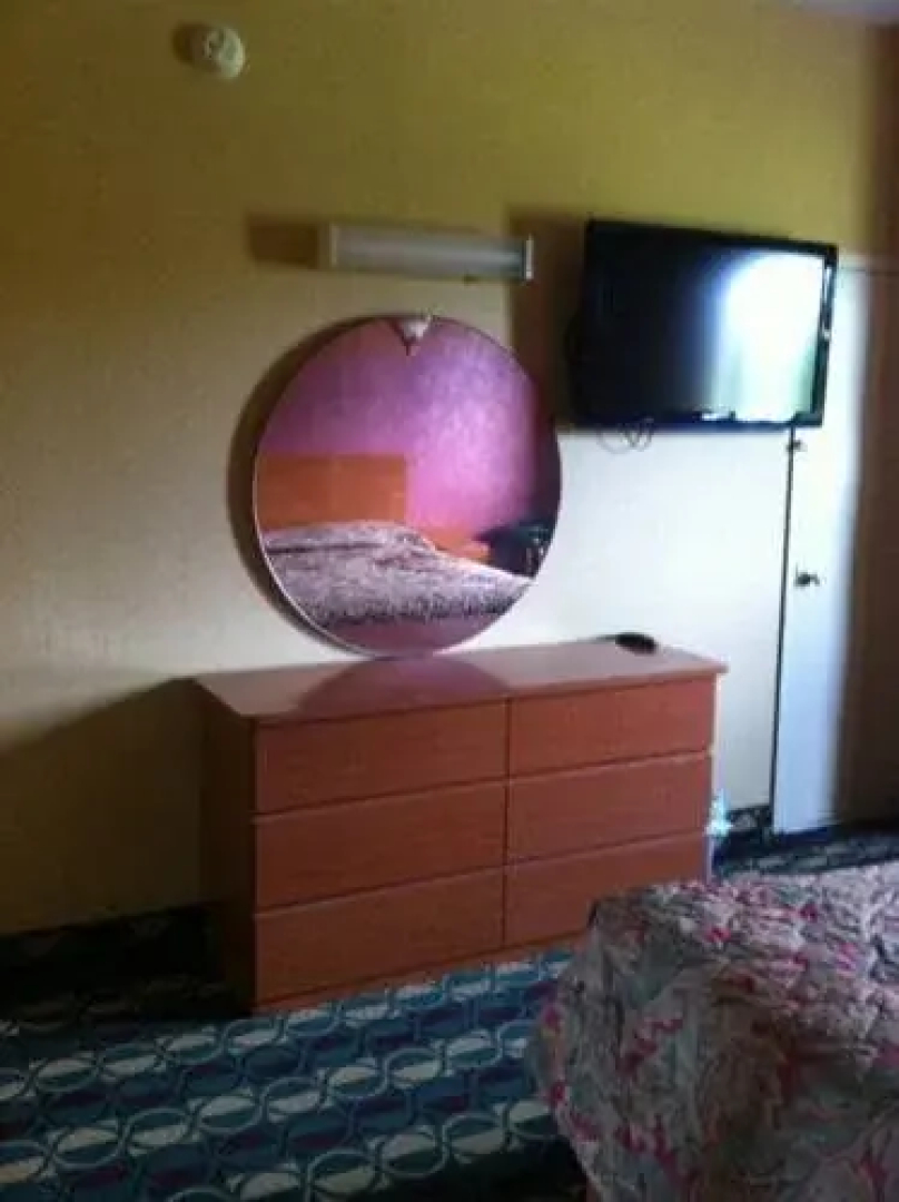 Linden Motor Inn