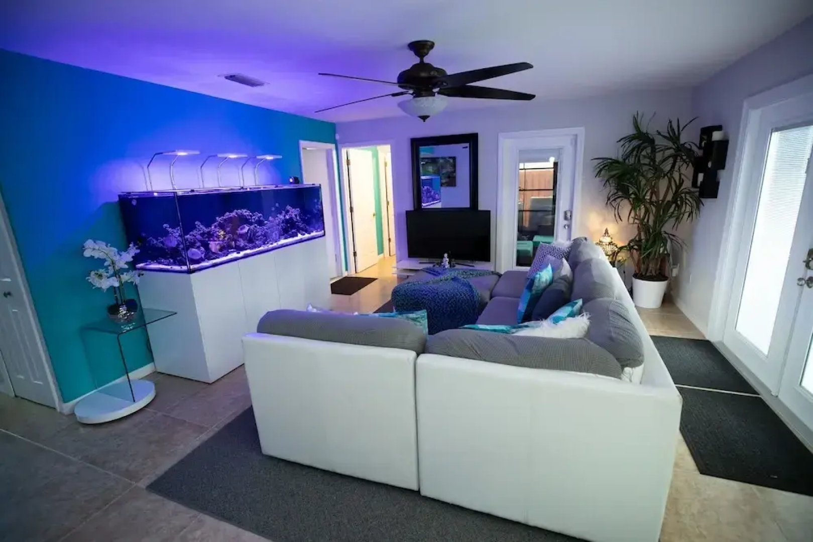 Urban Oasis W/hot Tub, Heated Pool And Private Movie Theater 2 Bedroom Home by RedAwning