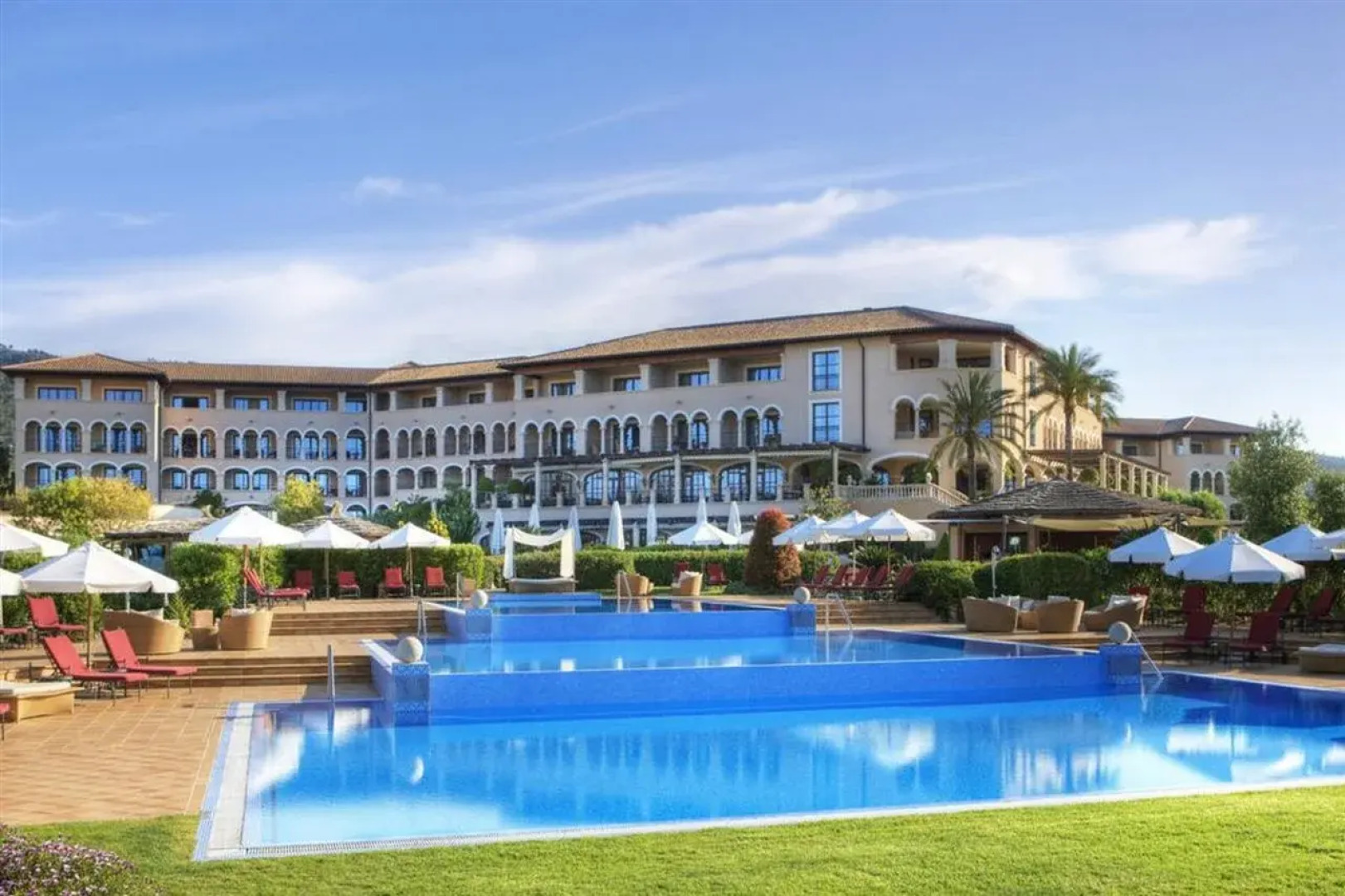 The St. Regis Mardavall Mallorca Resort