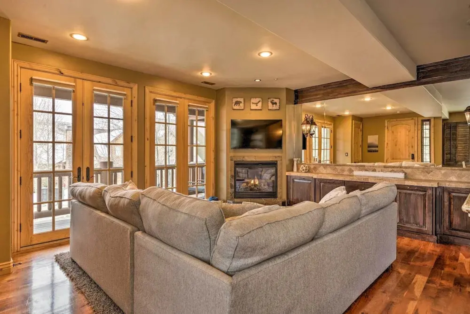 Lavish Jeremy Ranch Retreat - 6 Mi to the Canyons!