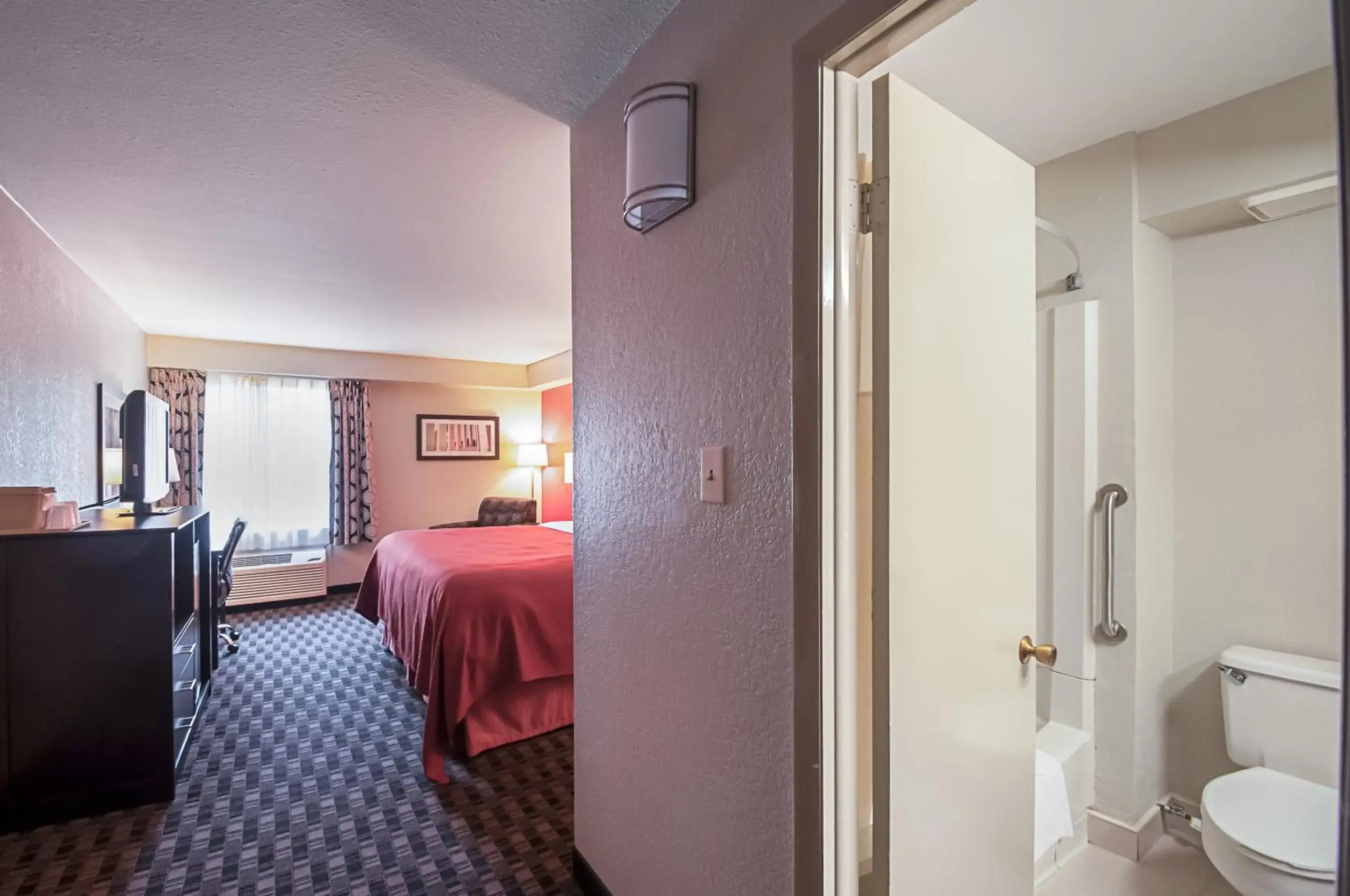 Quality Inn near Potomac Mills