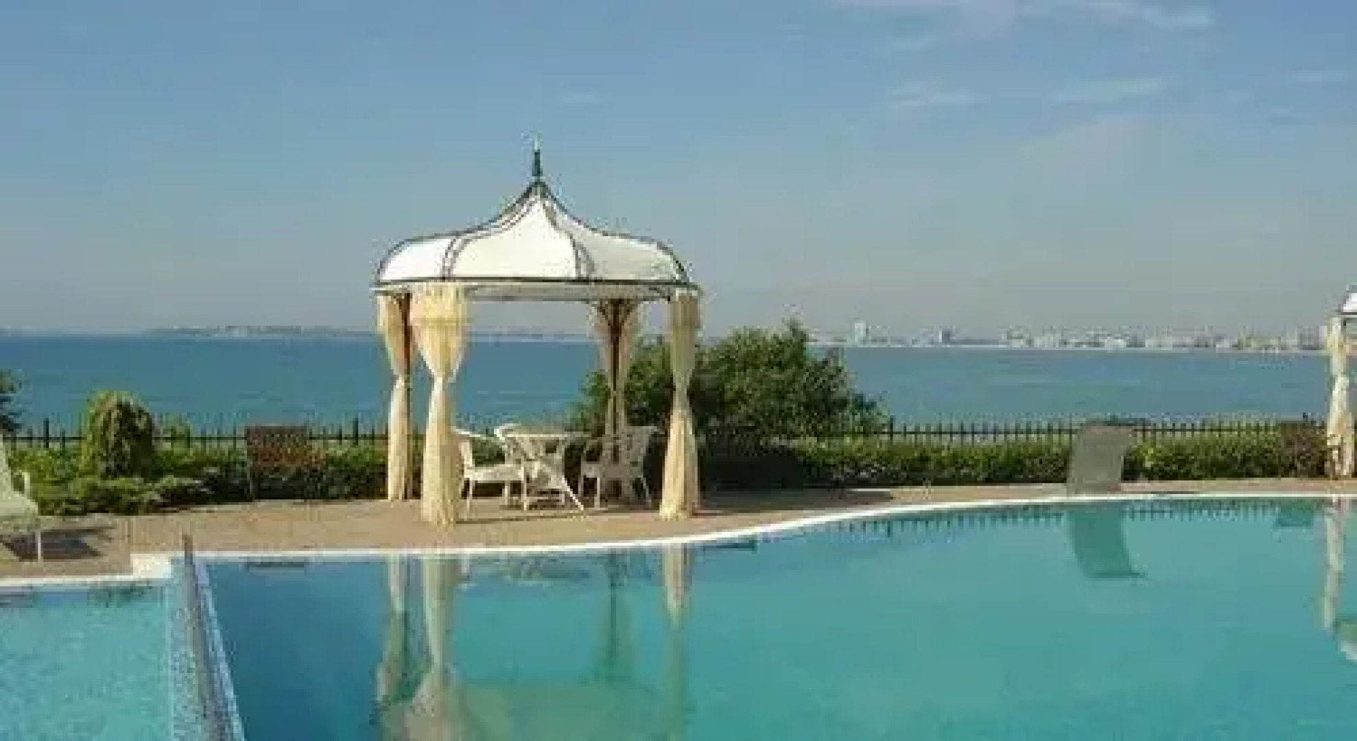 Menada Royal Bay Apartments