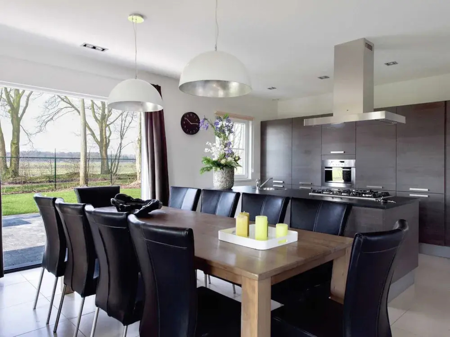 Villa in Parc de Kievit With Garden & Fireplace