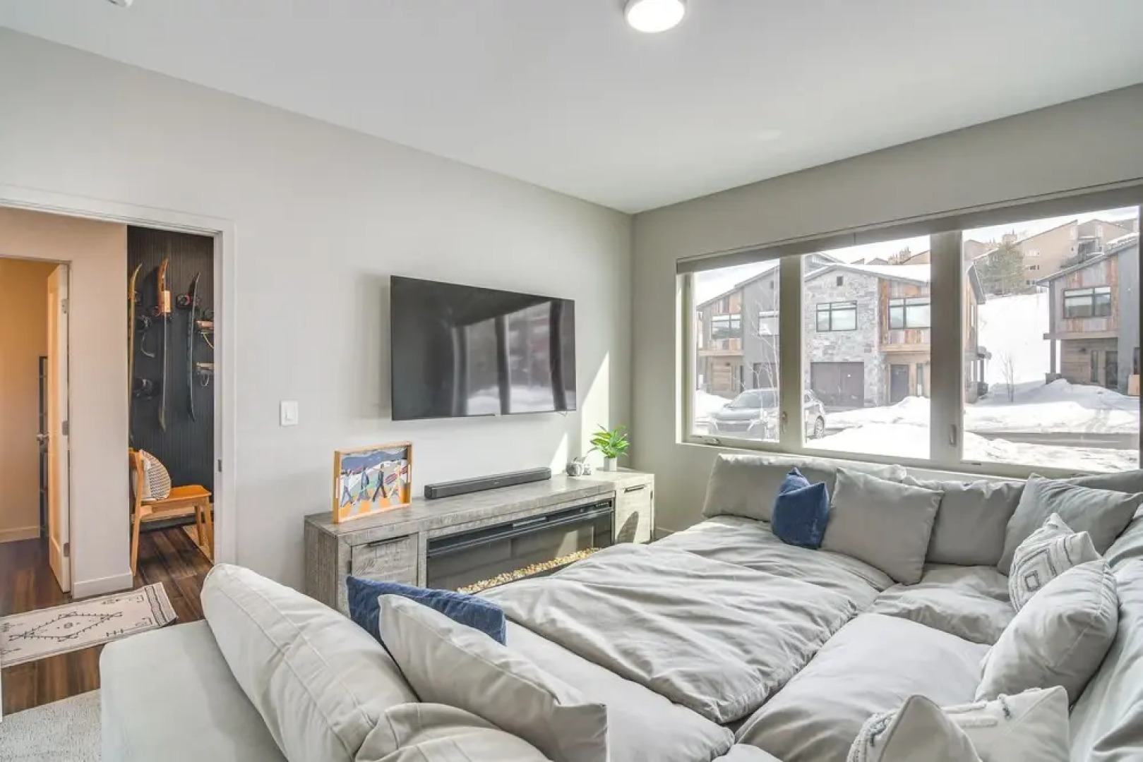 Granby Retreat w/ Community Pool: Ski-in/ski-out!