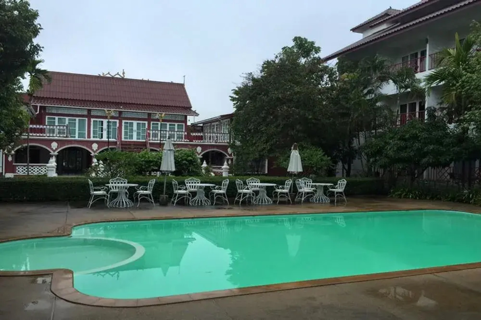 Aunruen Residence & Restaurant