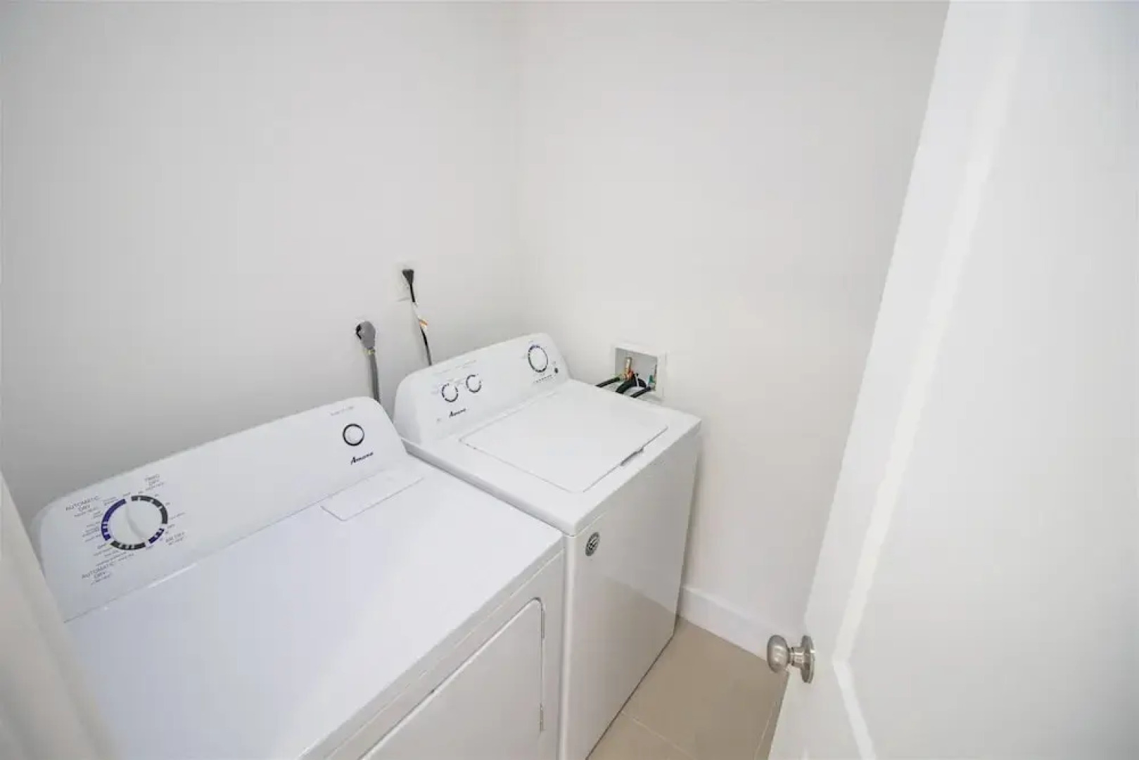 Like New Miami Springs Family Home