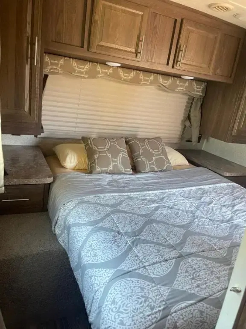 RV1 Wonderful RV in the heart of MOVAL private freeparking Netflix