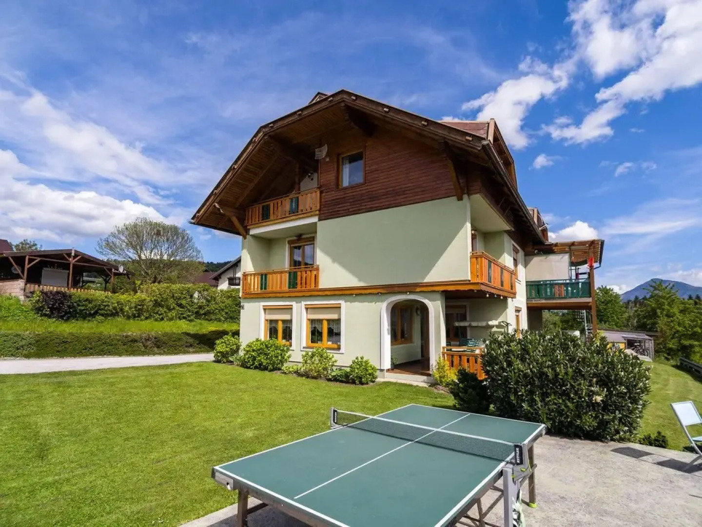 Beautiful Apartment With Swimming Pool in Lukowitz