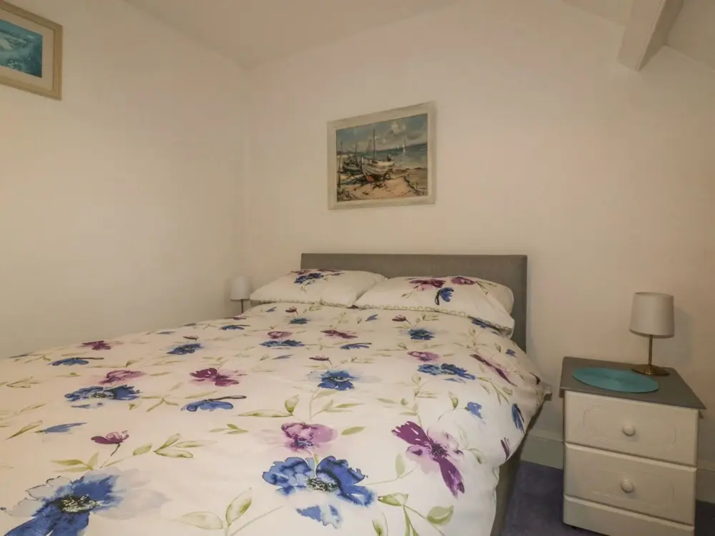 Yellow Sands Apartment 6