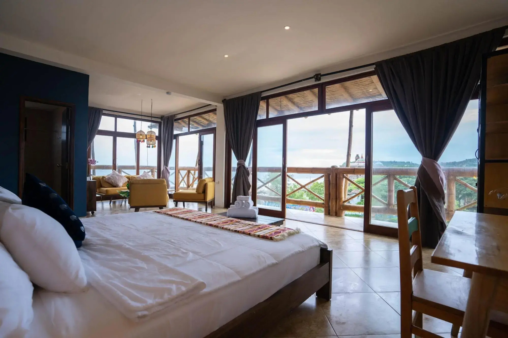 Slumber Party Montañita