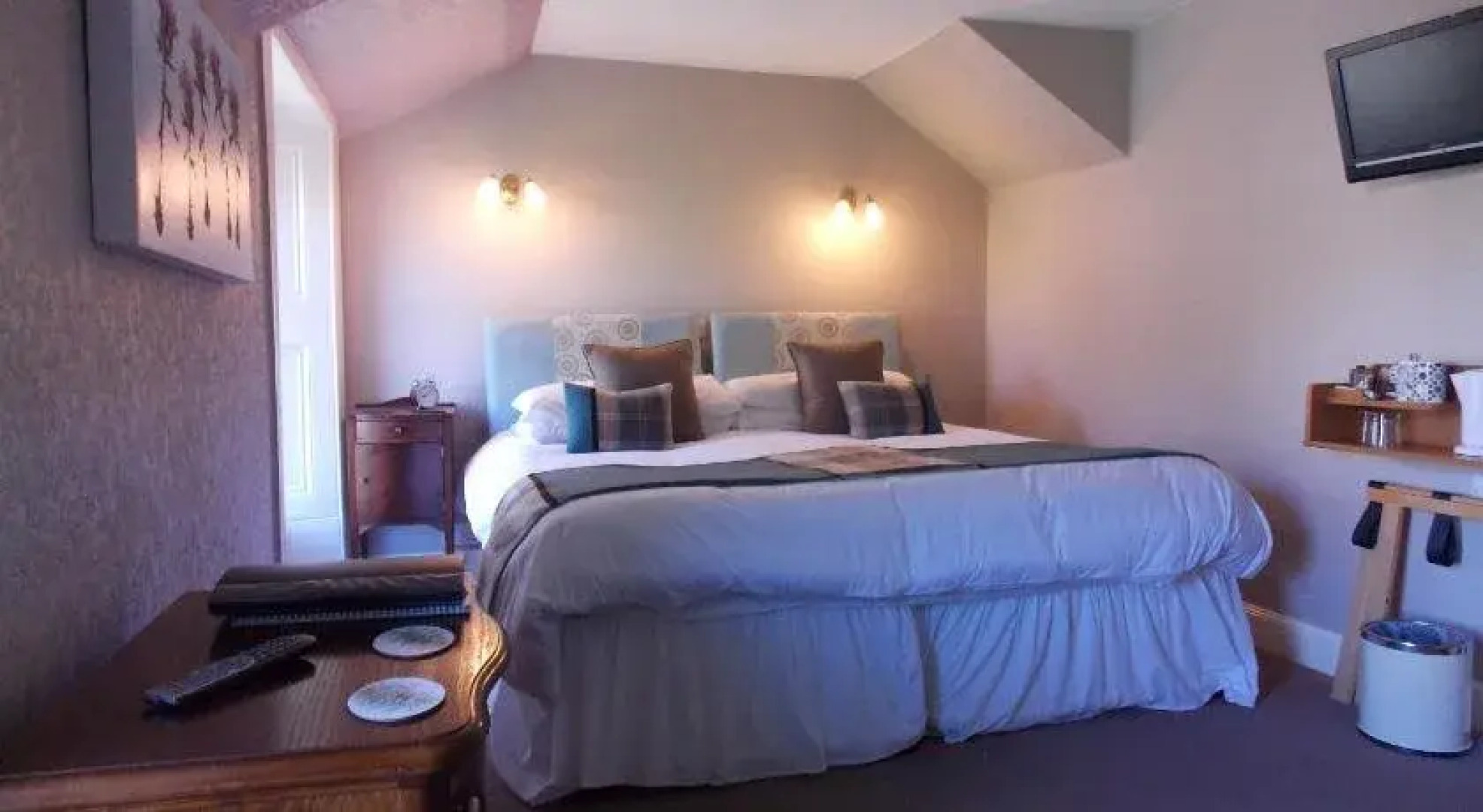 Fascadail House Bed  Breakfast