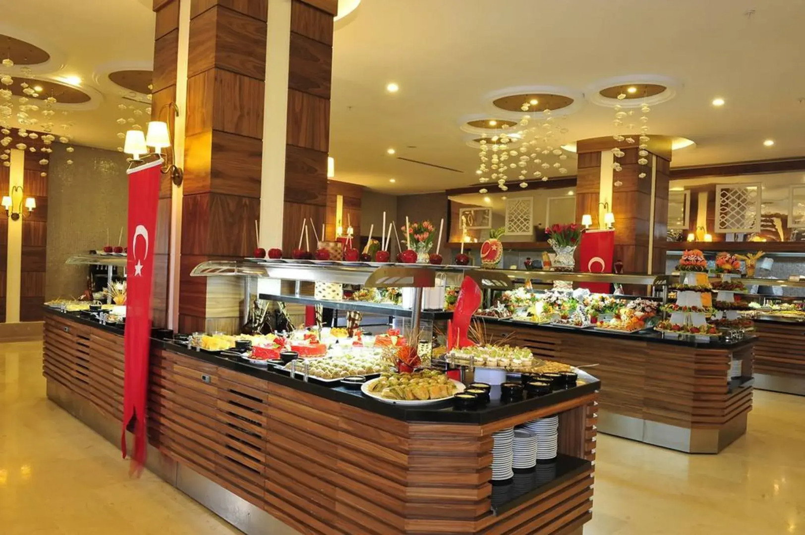 Lake & River Side Hotel & Spa