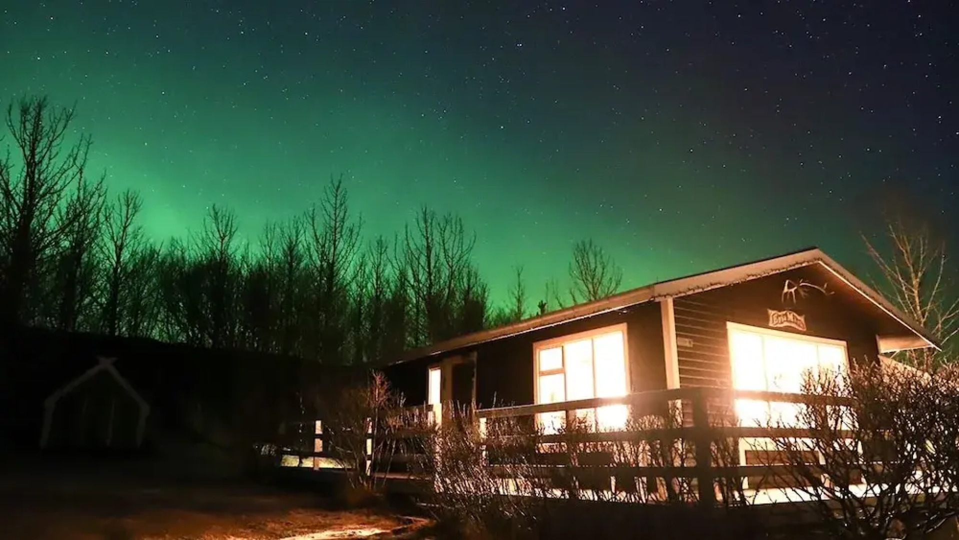 Eyja Mörk & Bubble Bedroom