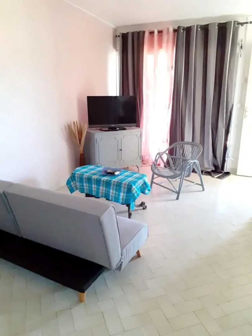 House With 2 Bedrooms in Basse-terre, With Wonderful sea View and Enclosed Garden