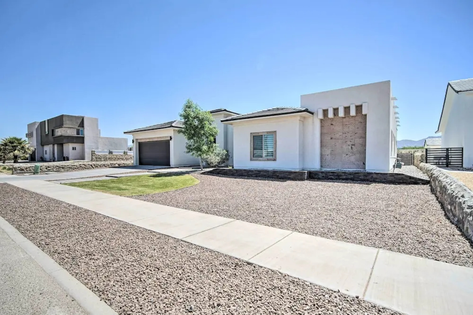Upper Valley El Paso Home w/ Hiking Access On-site