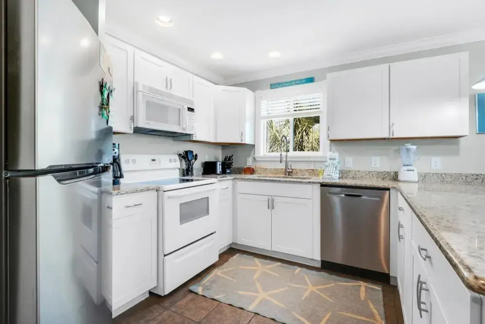 Sunset Harbor Palms 2-301