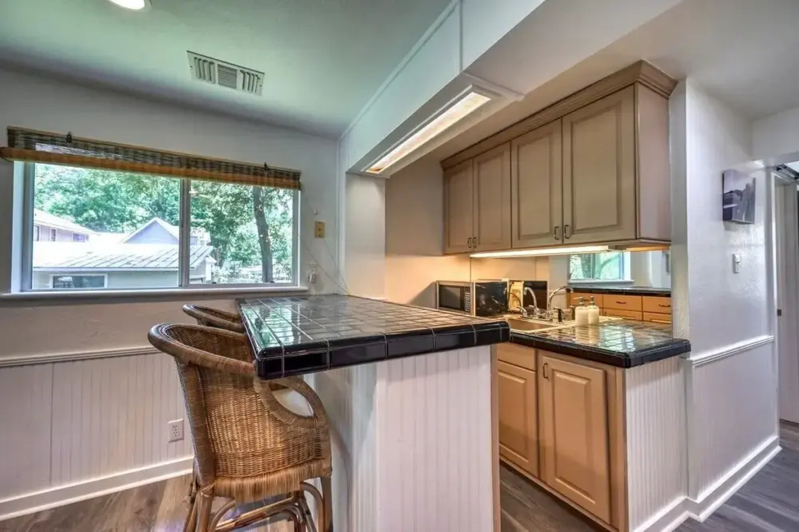 Luxury Riverfront Oasis W/boat Dock-grill-firepit!