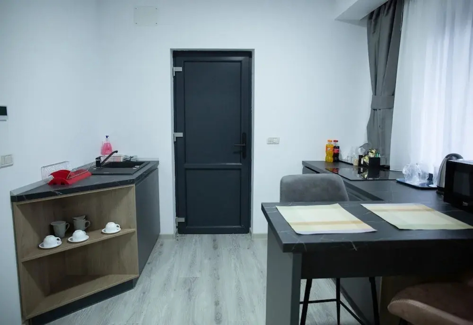 Frasin Studios-6 km to Voronet Monastery