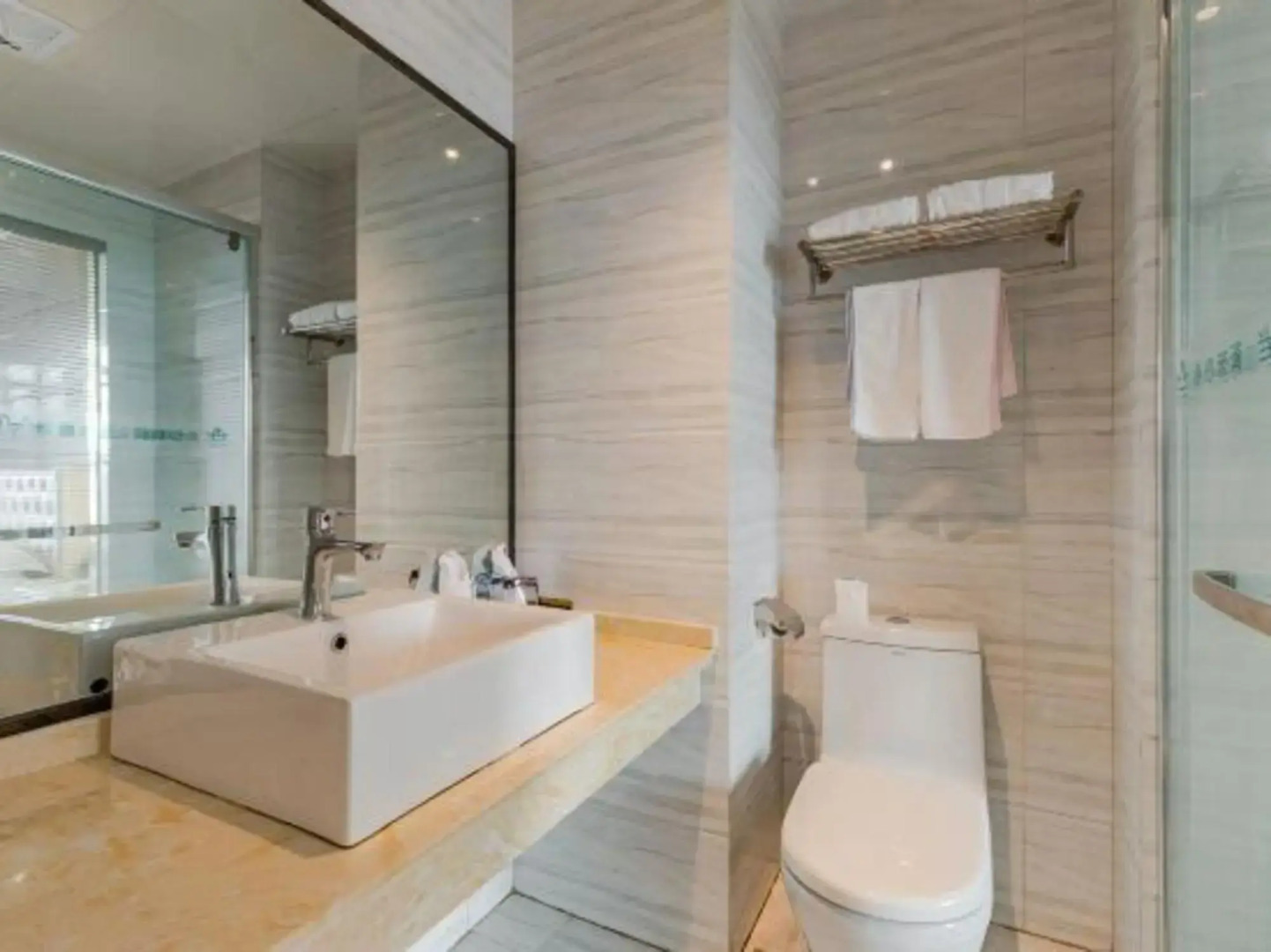 Tianyue Junlan Hotel