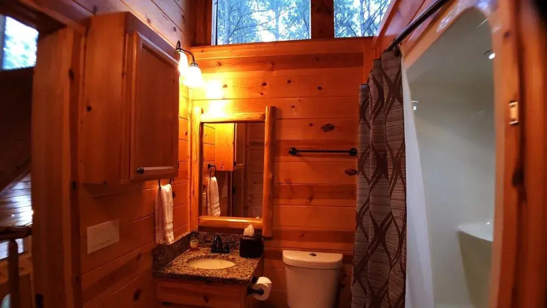 Brokenbowadventures.com