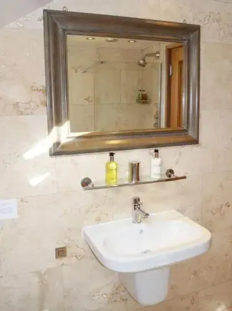 King William IV Guest House