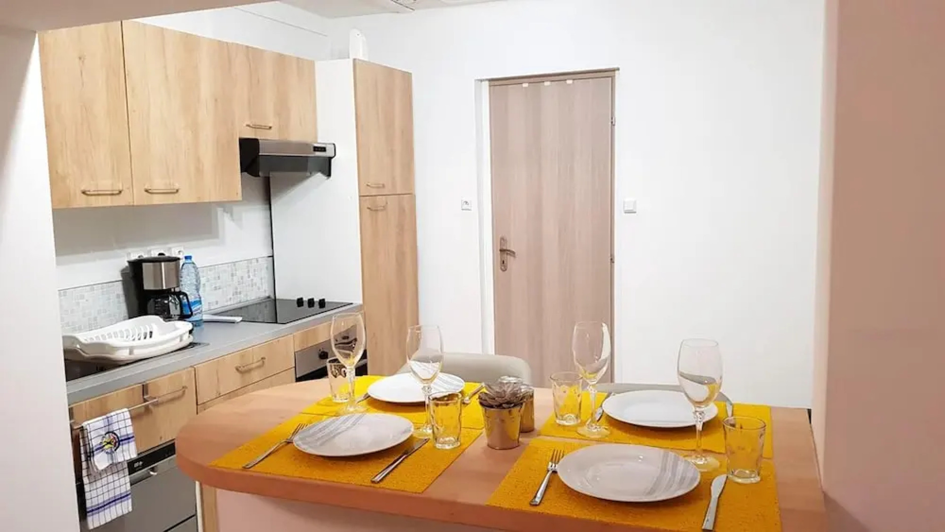 House With one Bedroom in Saint-amand-les-eaux, With Wonderful City View and Wifi