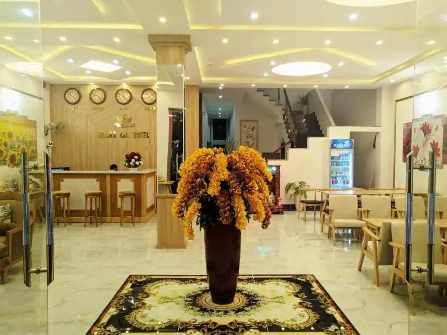 Hoang Gia Hotel Con Đao