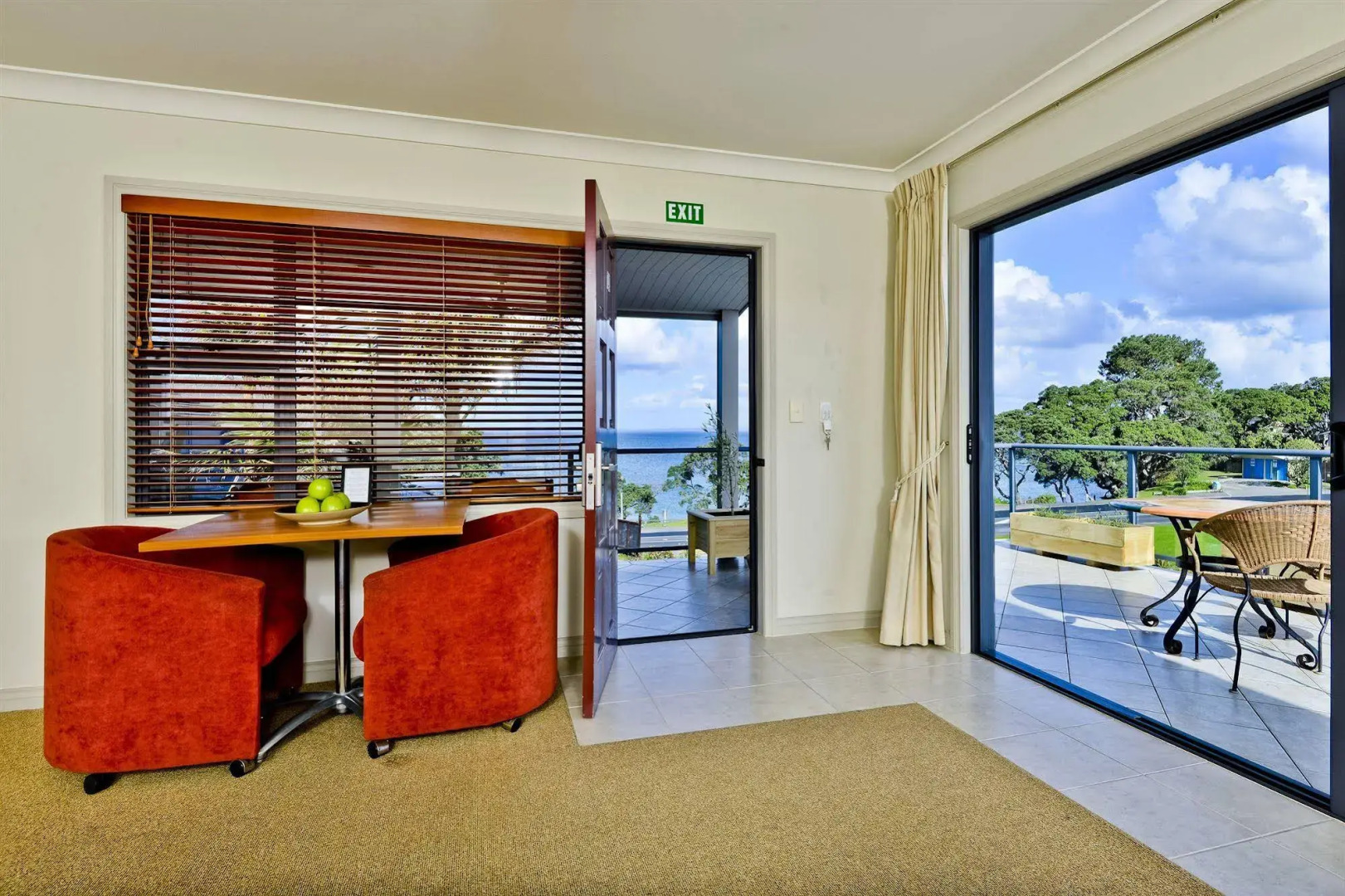 Whangaparaoa Lodge Motel