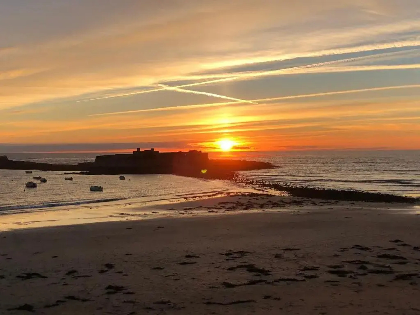 Loriot1- Appartement vue mer sur le fort bloqué ploemeur
